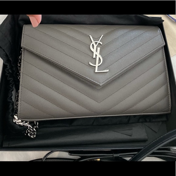 ❌SOLD❌YSL Large Grain de Poudre Wallet on Chain - Picture 4 of 12